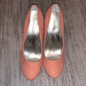 Calvin Klein coral pumps